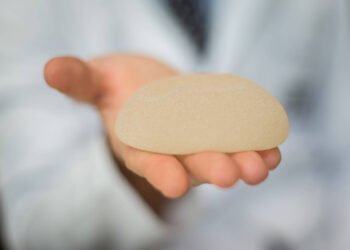 Médico deve indenizar paciente se plástica ficar ruim – 07/03/2025 – Equilíbrio e Saúde