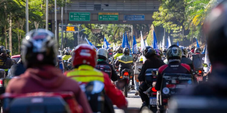 Mercado de trabalho aquecido esconde precarização – 29/03/2025 – Mercado