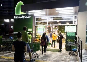 Fundo pede destituição do conselho do Grupo Pão de Açúcar – 30/03/2025 – Mercado