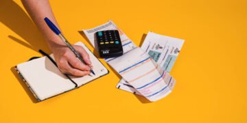 Enel oferece renegociação de dívidas no mês do consumidor – 18/03/2025 – Mercado