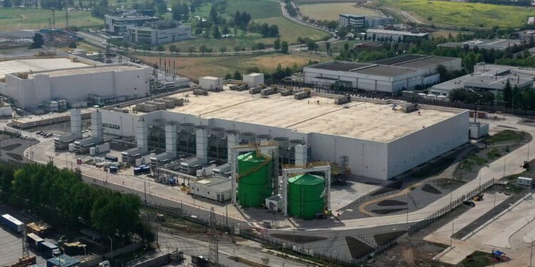 Boom dos data centers custa US$ 5,4 bi à saúde – 23/02/2025 – Tec