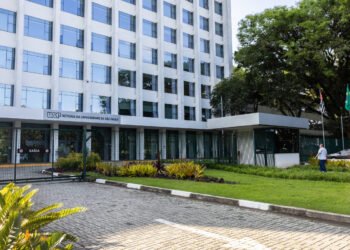 Atalho para doutorado na USP divide pesquisadores – 08/02/2025 – Educação