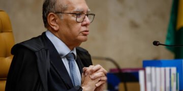 STF amplia foro especial e enfraquece tese de denunciados – 11/03/2025 – Poder