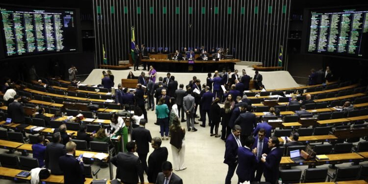 Câmara aprova projeto que resgata emendas canceladas – 18/03/2025 – Poder
