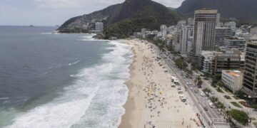 Avanço do mar ameaça praias do Rio de Janeiro – 06/03/2025 – Ambiente