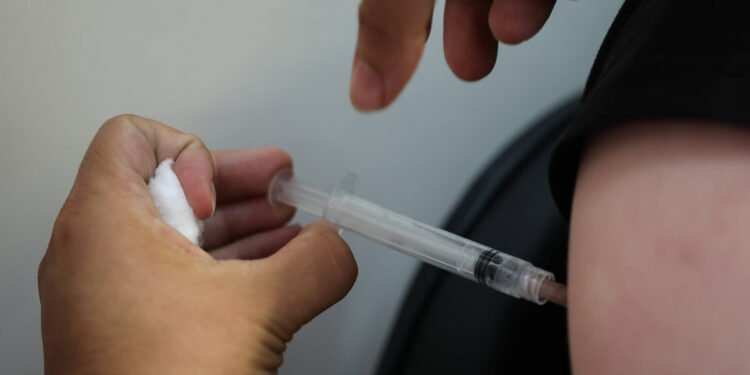 Brasil tem alta de síndrome respiratória em crianças – 13/03/2025 – Equilíbrio e Saúde