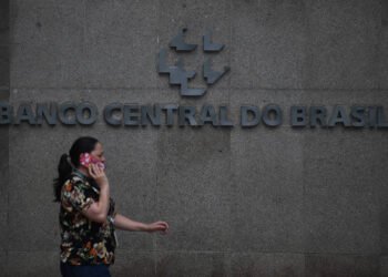 Copom deve levar Selic a 14,25% ao ano, nível de Dilma – 18/03/2025 – Mercado