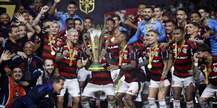 Globo terá novo programa pré-jogo de futebol aos domingos – 13/03/2025 – Outro Canal