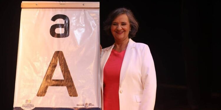 Professora de MT transforma alfabetização com novo método – 17/02/2025 – Educação