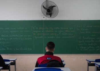Dois terços das salas de aula no país não são climatizadas – 15/02/2025 – Educação