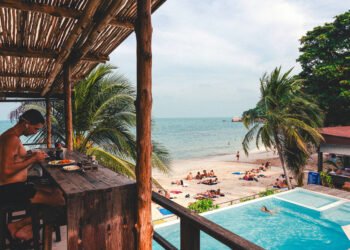 Bangkok Airways estuda comprar 30 jatos após ‘White Lotus’ – 19/03/2025 – Mercado