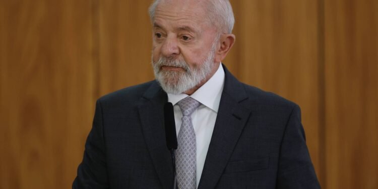 Pé de Meia: 90% dos beneficiados foram aprovados, diz Lula – 24/02/2025 – Educação