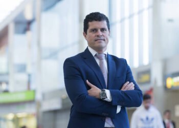 Fusão entre Gol e Azul pode afetar aeroportos, diz Aena – 22/03/2025 – Mercado