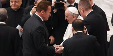 Papa Francisco tem mais uma noite tranquila no hospital – 11/03/2025 – Mundo