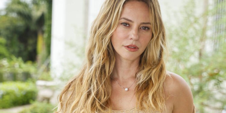 Vale Tudo: Paolla Oliveira teve encontro com Renata Sorrah – 11/03/2025 – Outro Canal