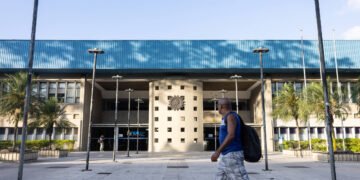 Censo IBGE: veja os 25 cursos com mais graduados no Brasil – 27/02/2025 – Educação