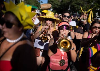 Governos alucinam sobre número de turistas no Carnaval – 13/03/2025 – Cotidiano