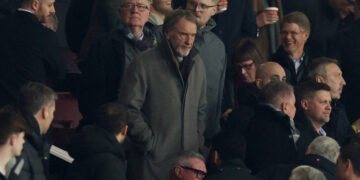 Manchester United tenta se salvar mirando alvo errado – 09/03/2025 – Esporte