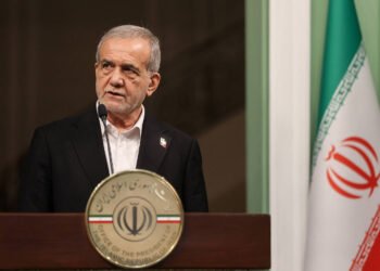 Irã: Líder diz que não negociará com os EUA sob ameaça – 11/03/2025 – Mundo