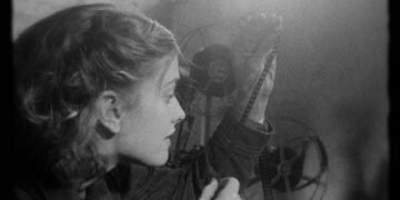 ‘Máquina do Tempo’ une passado e futuro de forma instável – 12/03/2025 – Ilustrada