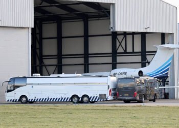 Ex-presidente das Filipinas chega à Holanda após ser preso – 12/03/2025 – Mundo