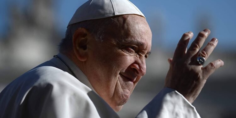 Papa Francisco internado: o que se sabe do quadro de saúde – 12/03/2025 – Equilíbrio e Saúde