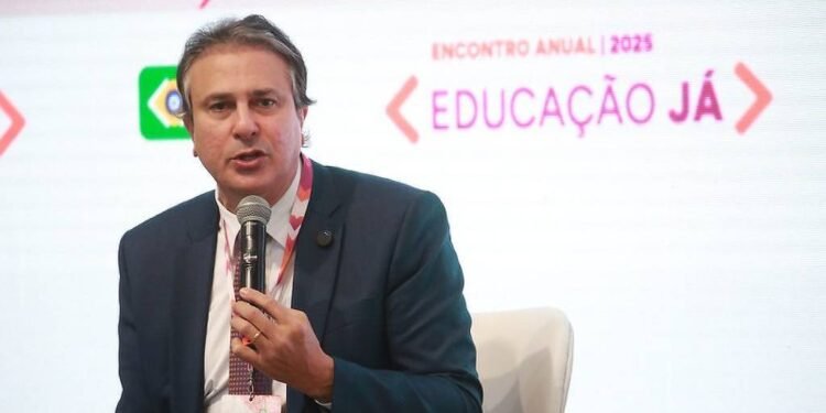 MEC quer ampliar ensino técnico com parceria privada – 13/03/2025 – Educação