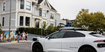 Táxis autonômos da Waymo receberam 589 multas em 2024 – 14/03/2025 – Mercado