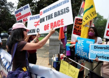 EUA investigam universidades por ações com critério racial – 14/03/2025 – Mundo