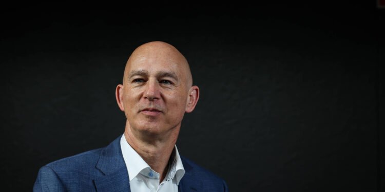 Universidade quer trazer alunos do mundo todo para SP – 15/03/2025 – Educação