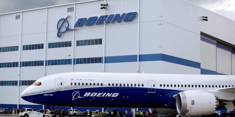 Boeing 787 pode ficar US$ 40 milhões mais caro com tarifas – 14/03/2025 – Mercado