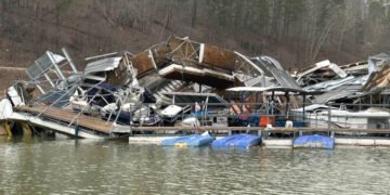 EUA: Sobe para 34 o número de mortes devido a tempestades – 16/03/2025 – Mundo