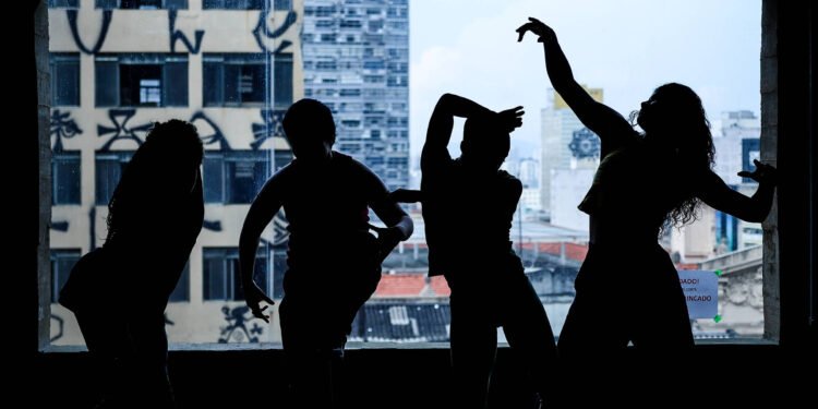 Balé da Cidade deixa de ter apenas uma artista negra – 16/03/2025 – Ilustrada