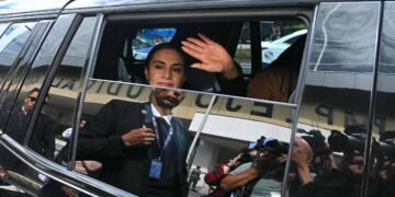 Vice do Equador, em briga com presidente, vai à Turquia assumir cargo por ordem de Noboa – 17/03/2025 – Mundo