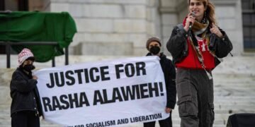 EUA: Médica com visto regular é deportada para o Líbano – 18/03/2025 – Mundo