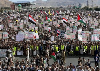 Houthis do Iêmen reivindicam novo ataque a navios dos EUA – 18/03/2025 – Mundo