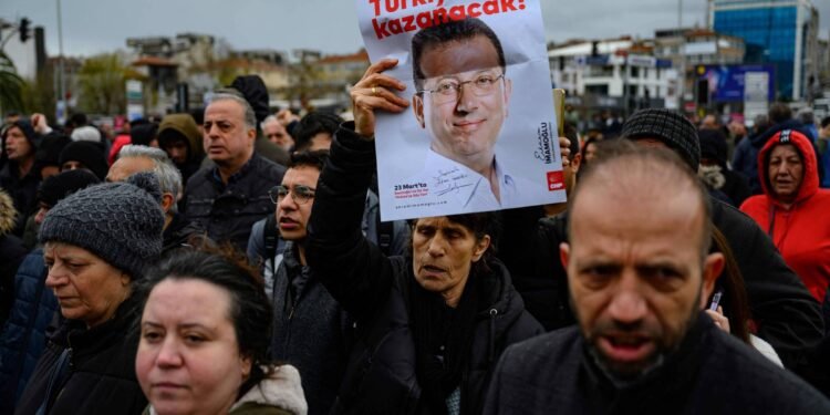 Turquia prende prefeito de Istambul, rival de Erdogan – 19/03/2025 – Mundo