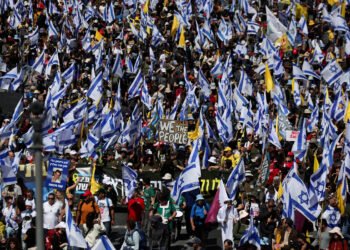Milhares de israelenses protestam contra Netanyahu – 19/03/2025 – Mundo