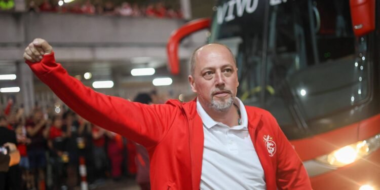 Presidente do Inter defende times uruguaios no Gauchão – 27/03/2025 – Esporte