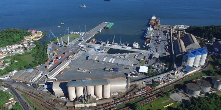 Baía da Babitonga (SC): portos lançam edital da dragagem – 21/03/2025 – Mercado