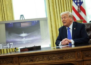 Trump concede à Boeing contrato para fabricar caça F-47 – 21/03/2025 – Mercado