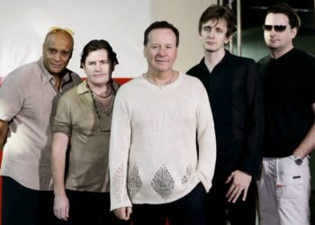 Lady Gaga: Simple Minds cancela show por conflito de data – 21/03/2025 – Ilustrada