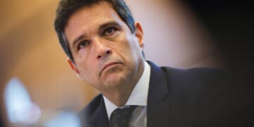 Campos Neto: bancos tradicionais enfrentam ‘disrupção’ – 21/03/2025 – Mercado