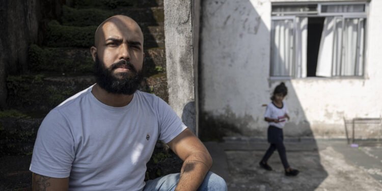 Periferias de São Paulo sofrem com cortes de água há anos – 22/03/2025 – Mercado