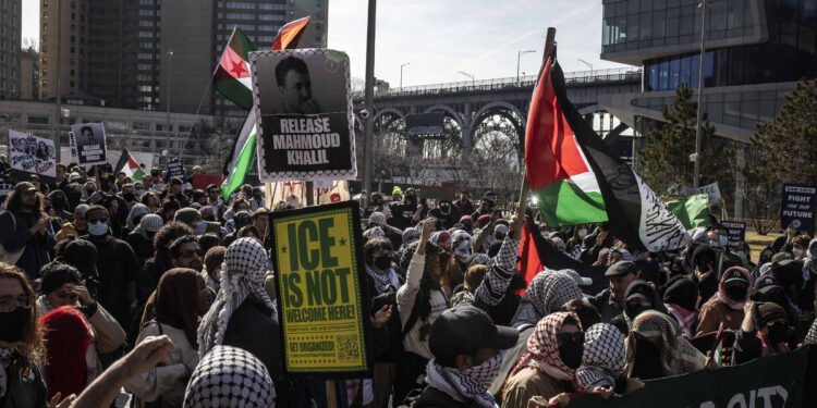 Foco da repressão de Trump volta-se para imigrantes legais – 23/03/2025 – Mundo