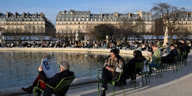 Paris vota se quer criação de 500 ‘ruas-jardins’ – 22/03/2025 – Mundo