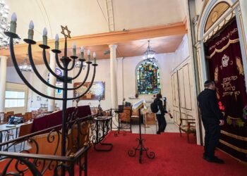 França: Rabino é xingado e agredido em ataque antissemita – 23/03/2025 – Mundo