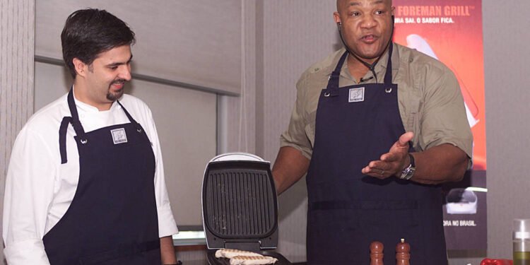 George Foreman fez fortuna dando nome a marca de grill – 22/03/2025 – Mercado