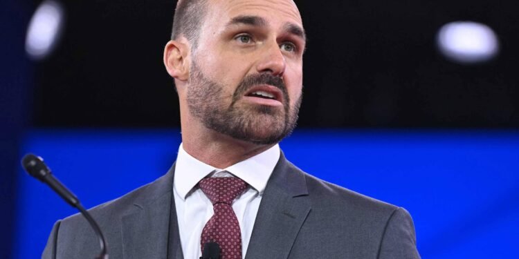 Eduardo Bolsonaro, Zambelli e Débora pautam redes – 24/03/2025 – Encaminhado com Frequência