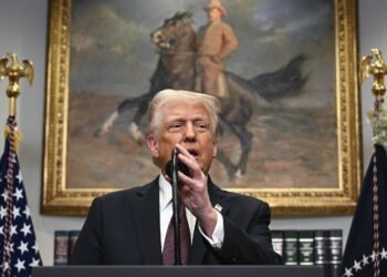 Trump pode criar tarifas temporárias durante investigações – 25/03/2025 – Mercado